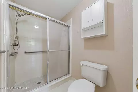 Bath - 709 Spring Valley Dr, Melbourne, FL 32940 photo 2 of 3