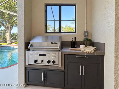 Kitchen - 329 Sandhurst Dr, Melbourne, FL 32940 photo 1 of 4