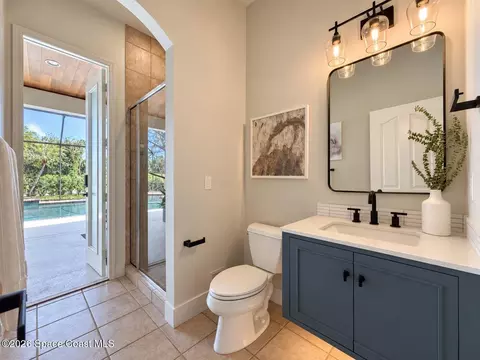 Bath - 329 Sandhurst Dr, Melbourne, FL 32940 photo 3 of 3