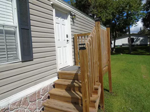 Exterior - 4080 Eucalyptus Pl, Cocoa, FL 32926 photo 2 of 7