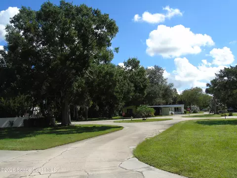 Exterior - 4080 Eucalyptus Pl, Cocoa, FL 32926 photo 6 of 7
