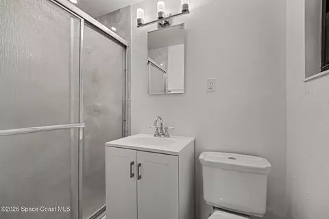 Bath - 1430 Windward Dr, Melbourne, FL 32935 photo 2 of 2