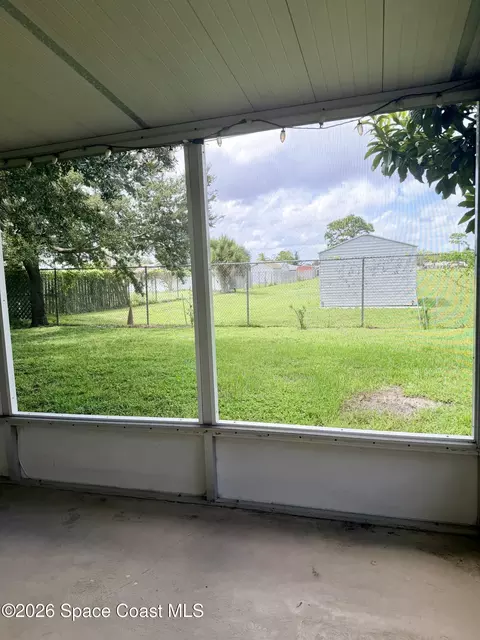 Exterior - 550 Comanche Ave, Melbourne, FL 32935 photo 2 of 5