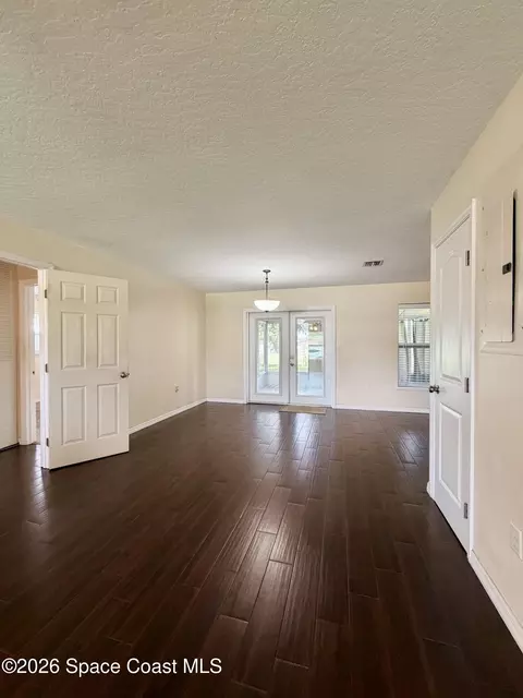 Living - 550 Comanche Ave, Melbourne, FL 32935 photo 1 of 2