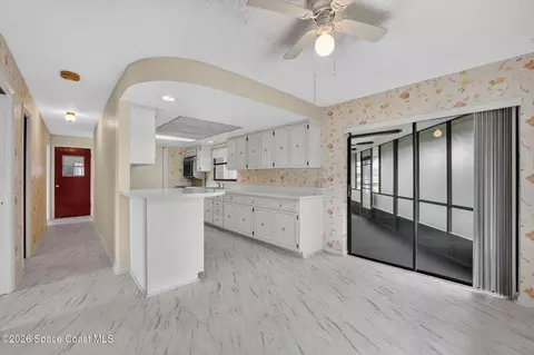 Entry Way - 911 Preston Trl, Melbourne, FL 32940 photo 2 of 2