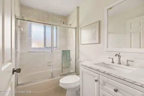 Bath - 1789 Freedom Dr, Melbourne, FL 32940 photo 3 of 3