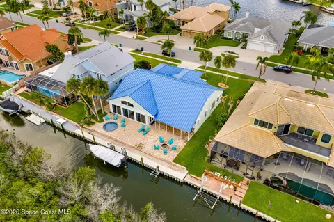 1971 Sykes Creek Dr E, Merritt Island, FL 32953