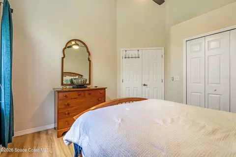 Bedroom - 430 Shell Cove Dr, Melbourne, FL 32940 photo 4 of 6