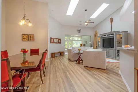 Dining - 430 Shell Cove Dr, Melbourne, FL 32940 photo 1 of 3