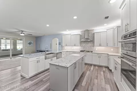 Kitchen - 1382 Enclave Dr, Rockledge, FL 32955 photo 3 of 6