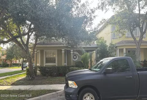 2016 SE Avon Park Dr, Port Saint Lucie, FL 34952