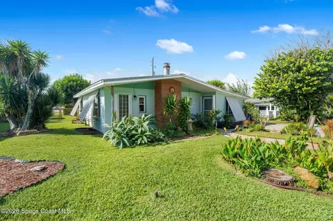 Exterior - 241 Avenida Central, Indialantic, FL 32903 photo 10 of 13