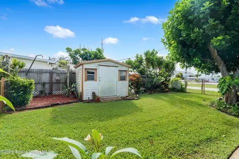 Exterior - 241 Avenida Central, Indialantic, FL 32903 photo 5 of 13