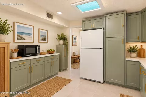 Kitchen - 241 Avenida Central, Indialantic, FL 32903 photo 5 of 6