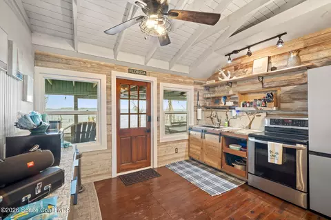 Kitchen - 8815 Us-1, Micco, FL 32976 photo 3 of 5