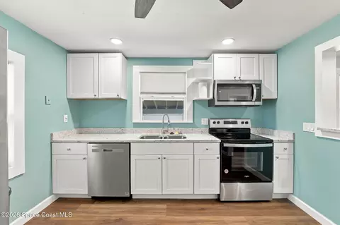 Kitchen - 218 E Fee Ave, Melbourne, FL 32901 photo 2 of 2