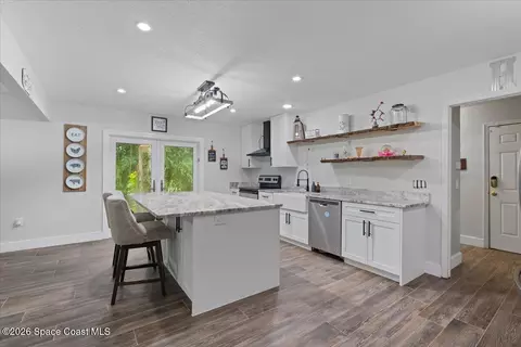 Kitchen - 3480 Harlock Rd, Melbourne, FL 32934 photo 1 of 6