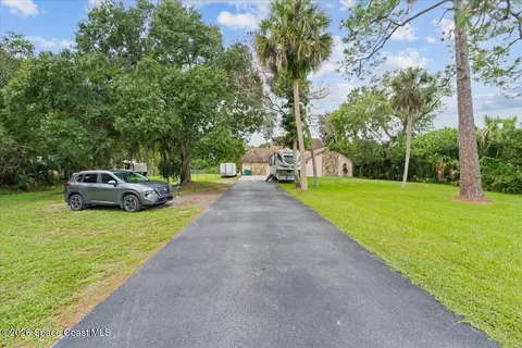 Exterior - 3480 Harlock Rd, Melbourne, FL 32934 photo 1 of 12