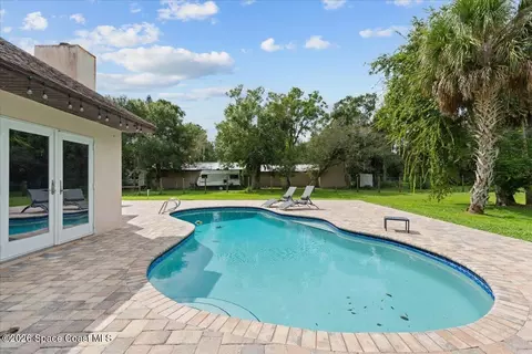 Exterior - 3480 Harlock Rd, Melbourne, FL 32934 photo 5 of 12