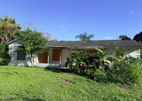 534 Rheine Rd NW, Palm Bay, FL 32907
