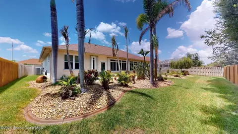 Exterior - 3123 Forest Creek Dr, Melbourne, FL 32901 photo 4 of 5