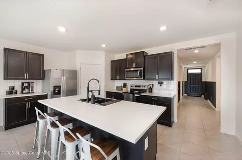 Kitchen - 4791 Talbot Blvd, Cocoa, FL 32926 photo 2 of 4