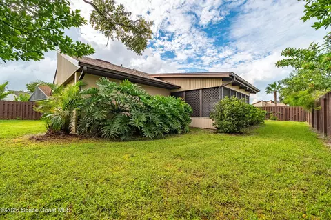 Exterior - 305 Bayhead Dr, Melbourne, FL 32940 photo 4 of 10