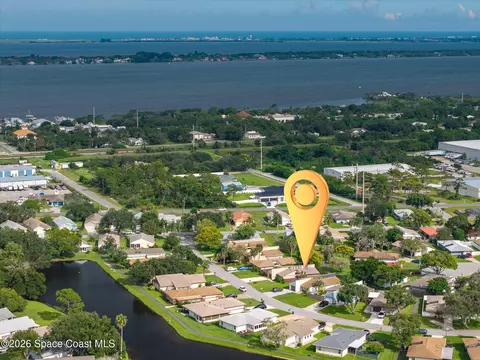 View/Area - 305 Bayhead Dr, Melbourne, FL 32940 photo 5 of 10