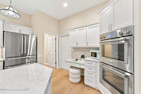 Kitchen - 8220 Compton Way, Melbourne, FL 32940 photo 4 of 6