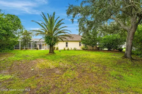 Exterior - 8220 Compton Way, Melbourne, FL 32940 photo 8 of 9