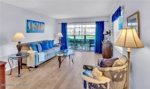 104 Royal Oak Dr #101, Vero Beach, FL 32962