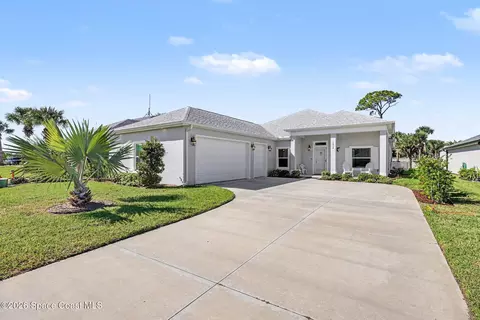 1912 Freedom Dr, Melbourne, FL 32940