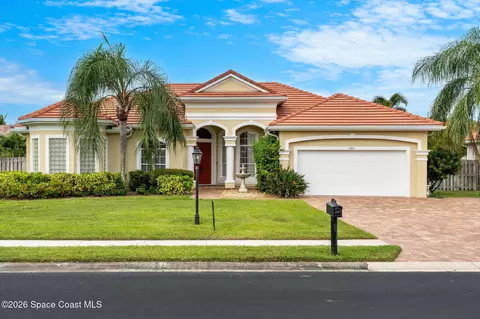 366 Southampton Dr, Indialantic, FL 32903