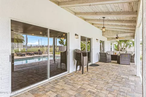 Exterior - 1031 E River Oaks Dr, Indialantic, FL 32903 photo 5 of 10