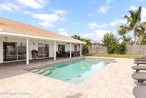 Exterior - 1031 E River Oaks Dr, Indialantic, FL 32903 photo 9 of 10