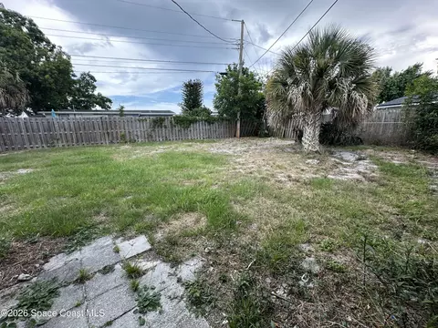 Exterior - 1487 Sherry Ln, Melbourne, FL 32935 photo 8 of 9