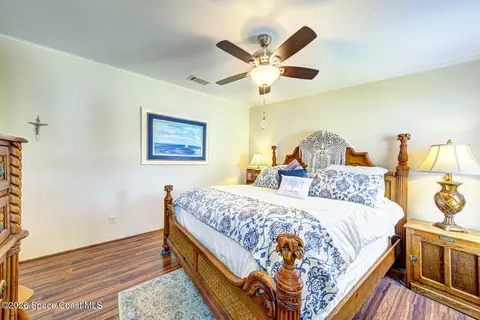 Bedroom - 385 Outer Dr, Cocoa, FL 32926 photo 2 of 5