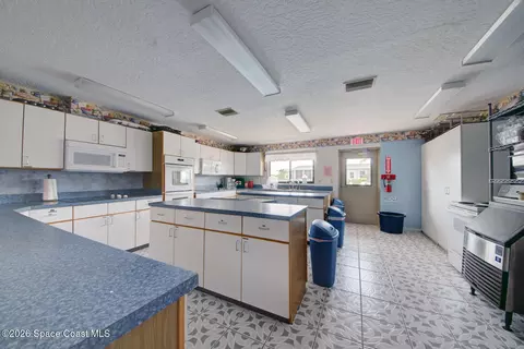 Kitchen - 385 Outer Dr, Cocoa, FL 32926 photo 5 of 5