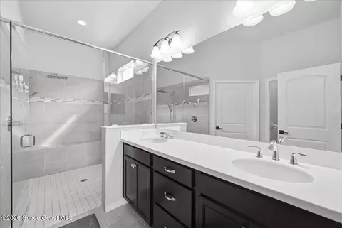 Bath - 2789 Avalonia Dr, Melbourne, FL 32940 photo 1 of 2