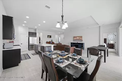 Dining - 2789 Avalonia Dr, Melbourne, FL 32940 photo 1 of 1