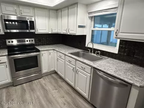 Kitchen - 3653 Longbow Rd, Cocoa, FL 32926 photo 1 of 3