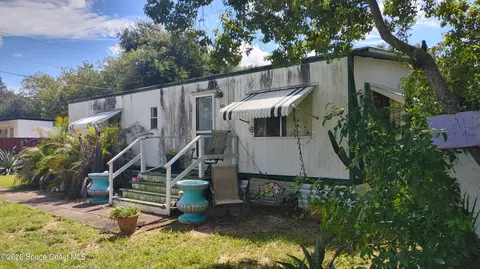333 Camp Rd, Cocoa, FL 32927