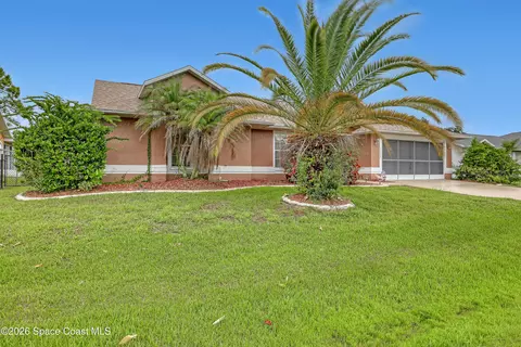 1733 Dalroy St NW, Palm Bay, FL 32907