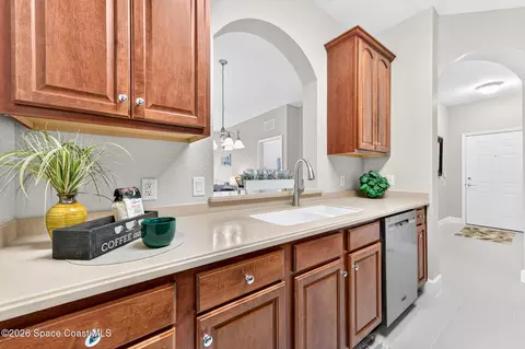 Kitchen - 3868 Lexmark Ln #206, Rockledge, FL 32955 photo 3 of 4