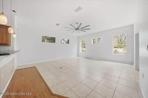 Living - 124 Sonya Dr, Cocoa, FL 32926 photo 4 of 8