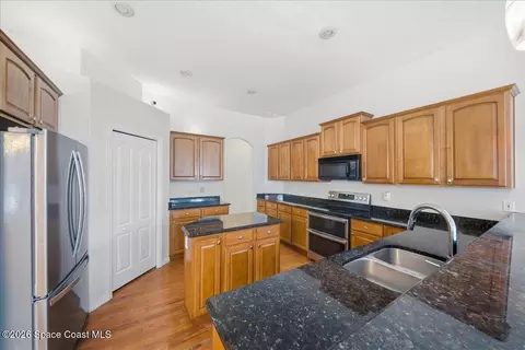Kitchen - 124 Sonya Dr, Cocoa, FL 32926 photo 5 of 6