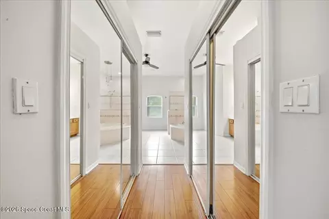 Entry Way - 124 Sonya Dr, Cocoa, FL 32926 photo 5 of 8