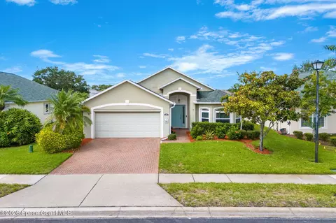 1281 Indian Oaks Dr, Melbourne, FL 32901