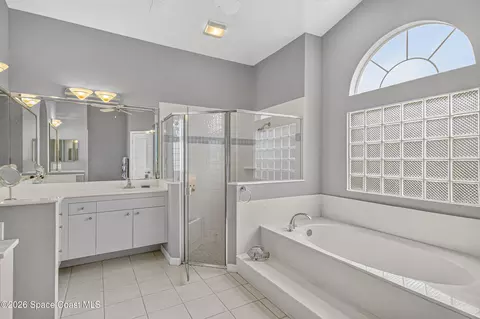Bath - 1024 Lennox Way, Melbourne, FL 32940 photo 1 of 4
