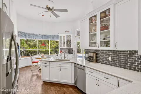Kitchen - 1024 Lennox Way, Melbourne, FL 32940 photo 2 of 6